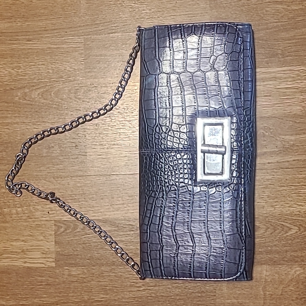 Purple Snakeskin clutch With Chain Strap